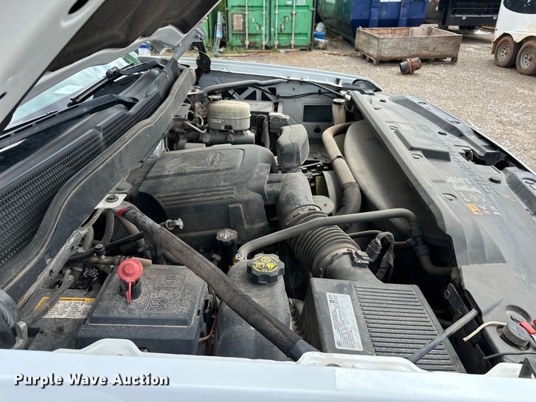 image for item NR9916 2018 Chevrolet  Silverado 2500HD Crew Cab pickup truck