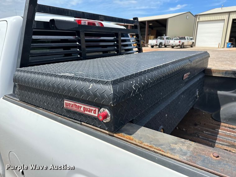 image for item NR9918 2015 Chevrolet  Silverado 2500HD Crew Cab pickup truck