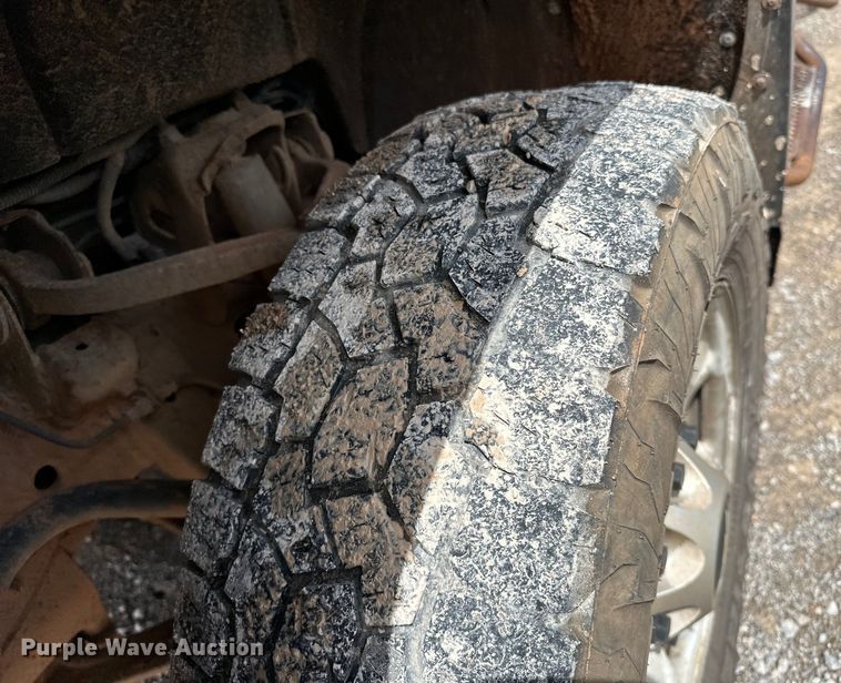 image for item NR9918 2015 Chevrolet  Silverado 2500HD Crew Cab pickup truck