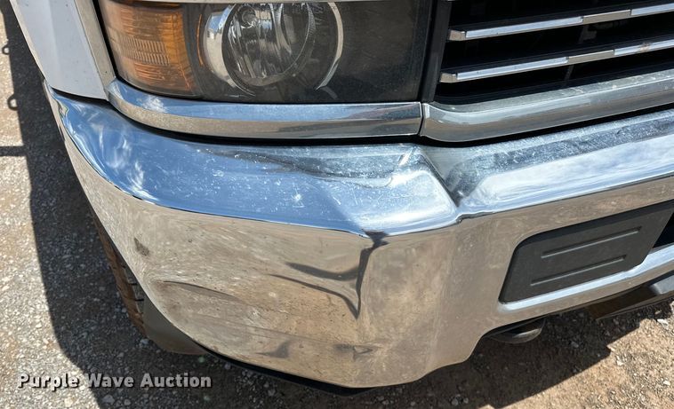 image for item NR9919 2015 Chevrolet  Silverado 2500HD Crew Cab pickup truck