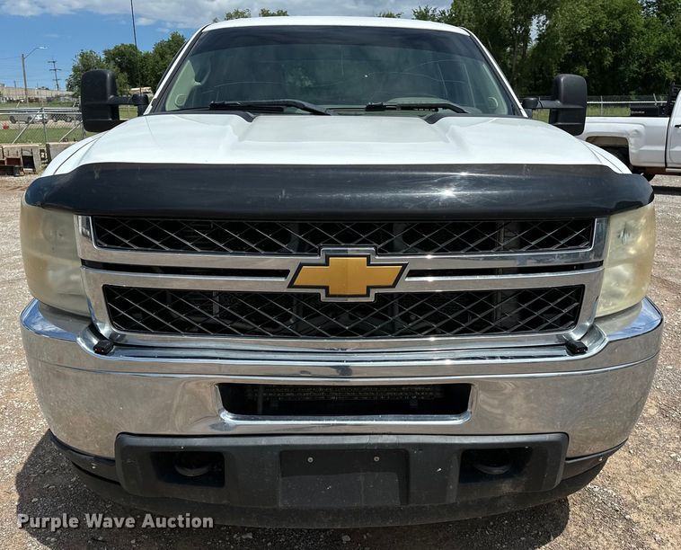 image for item NR9920 2013 Chevrolet  Silverado 3500HD Crew Cab pickup truck
