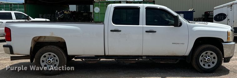 image for item NR9920 2013 Chevrolet  Silverado 3500HD Crew Cab pickup truck
