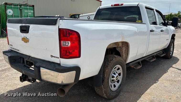 image for item NR9920 2013 Chevrolet  Silverado 3500HD Crew Cab pickup truck