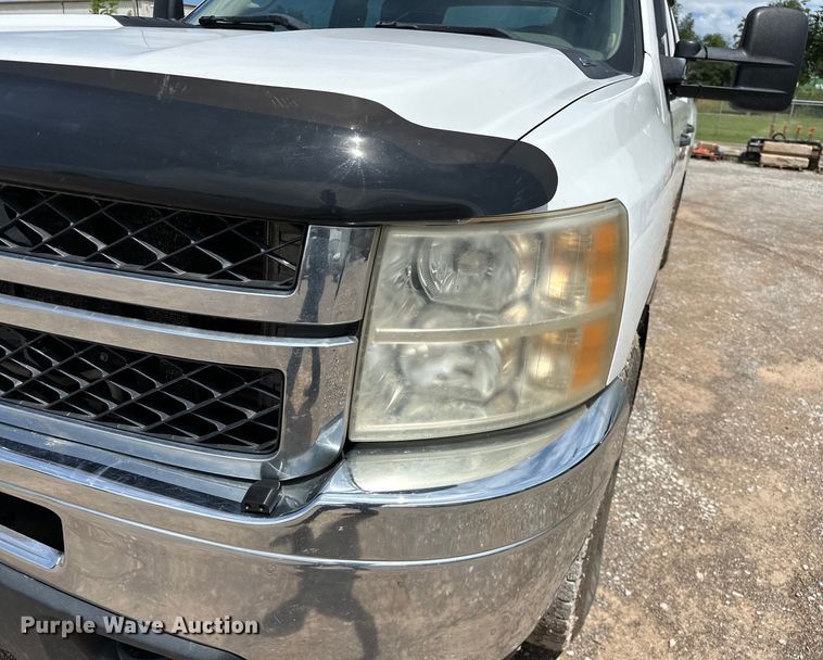 image for item NR9920 2013 Chevrolet  Silverado 3500HD Crew Cab pickup truck
