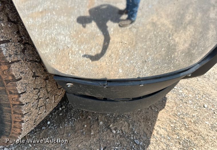 image for item NR9920 2013 Chevrolet  Silverado 3500HD Crew Cab pickup truck