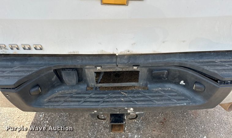 image for item NR9920 2013 Chevrolet  Silverado 3500HD Crew Cab pickup truck