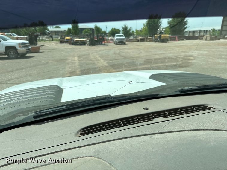 image for item NR9920 2013 Chevrolet  Silverado 3500HD Crew Cab pickup truck