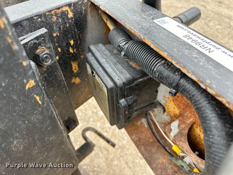 image for item NR9948 1988 Belshe  T-9 equipment trailer