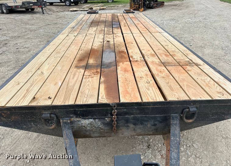 image for item NR9948 1988 Belshe  T-9 equipment trailer