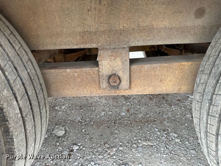 image for item NR9948 1988 Belshe  T-9 equipment trailer