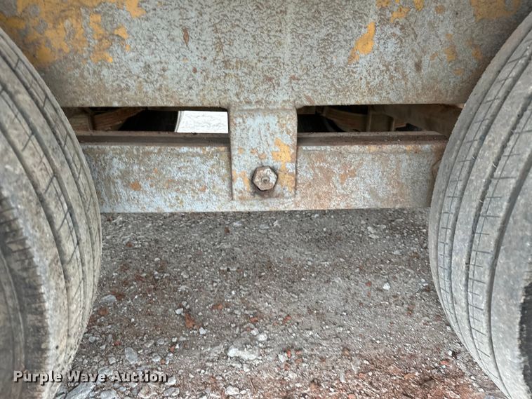 image for item NR9948 1988 Belshe  T-9 equipment trailer