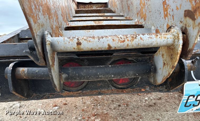 image for item NR9948 1988 Belshe  T-9 equipment trailer