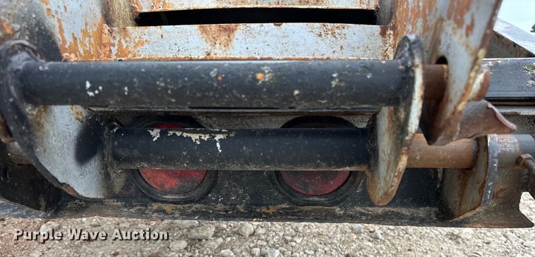 image for item NR9948 1988 Belshe  T-9 equipment trailer