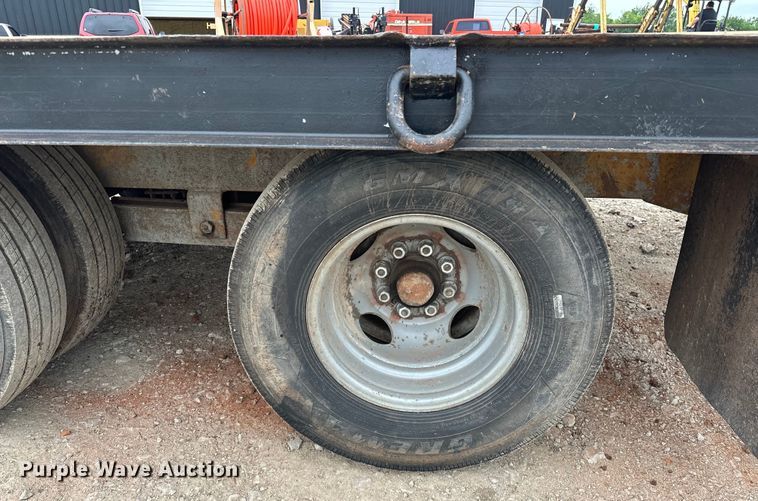 image for item NR9948 1988 Belshe  T-9 equipment trailer