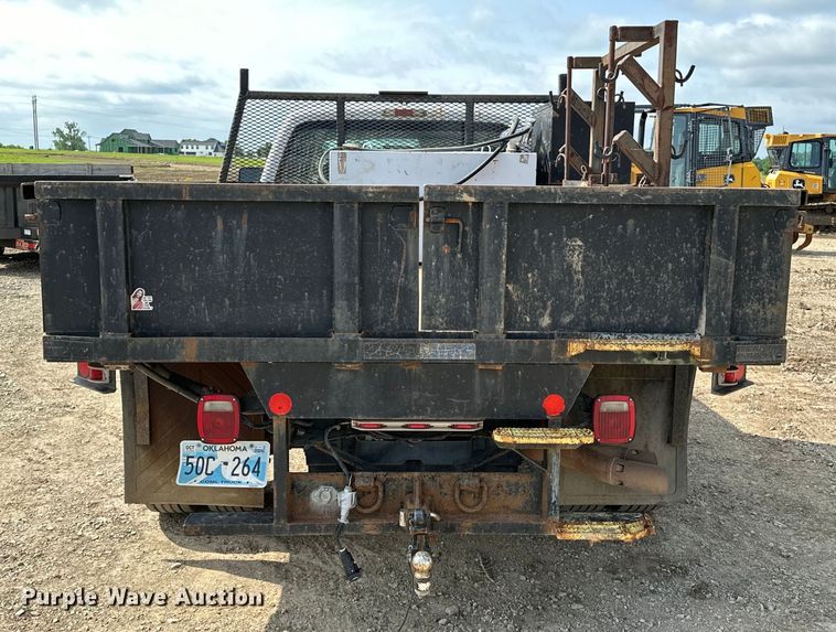 image for item NR9952 2010 Ford  F450 Super Duty Crew Cab flatbed truck