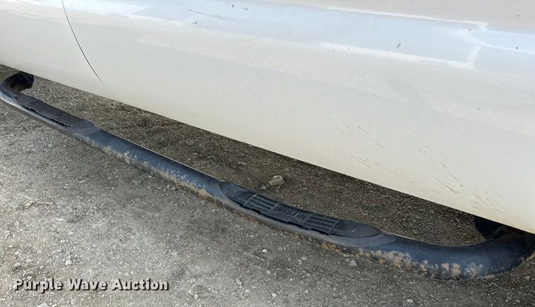 image for item NR9952 2010 Ford  F450 Super Duty Crew Cab flatbed truck