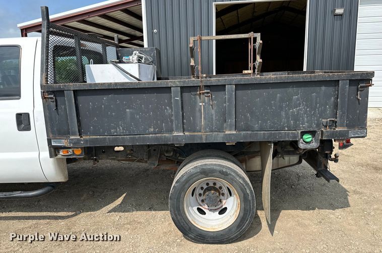 image for item NR9952 2010 Ford  F450 Super Duty Crew Cab flatbed truck