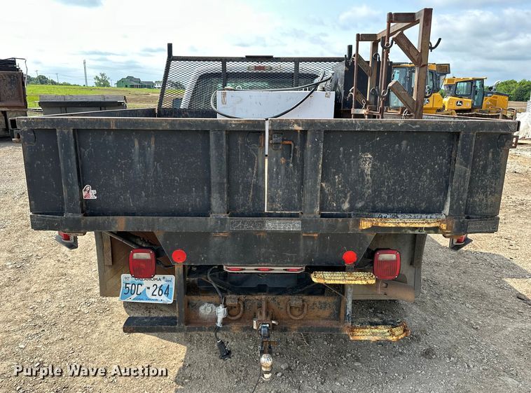 image for item NR9952 2010 Ford  F450 Super Duty Crew Cab flatbed truck