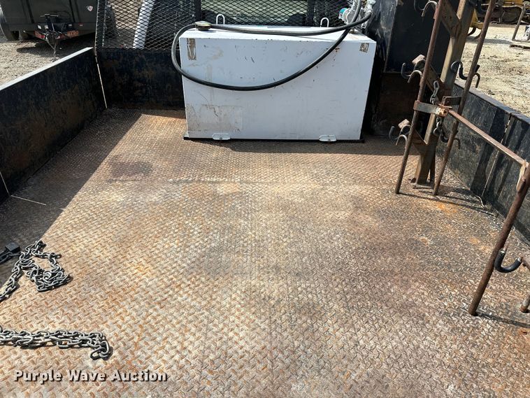 image for item NR9952 2010 Ford  F450 Super Duty Crew Cab flatbed truck