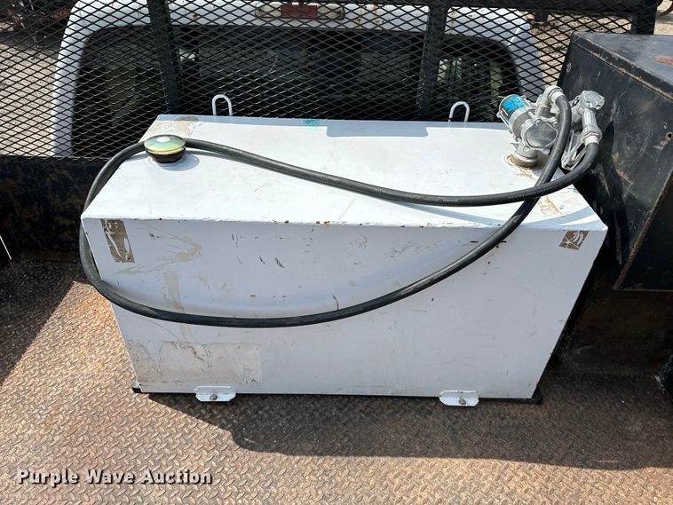 image for item NR9952 2010 Ford  F450 Super Duty Crew Cab flatbed truck