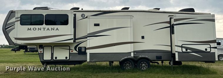 image for item NR9967 2016 Keystone  Montana 3711FL camper