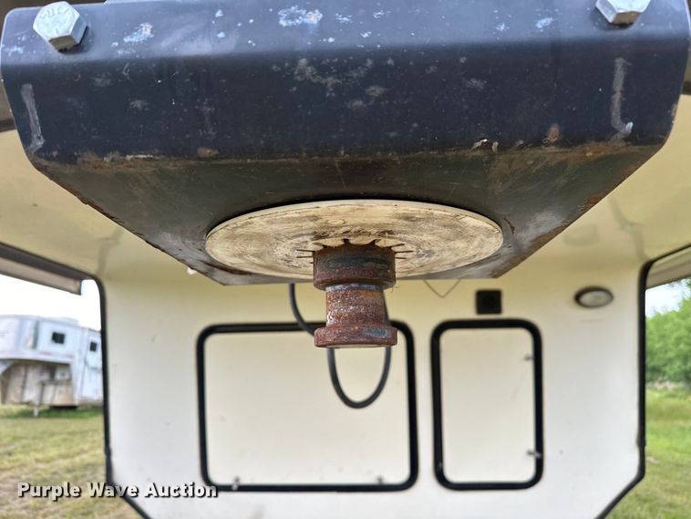 image for item NR9967 2016 Keystone  Montana 3711FL camper