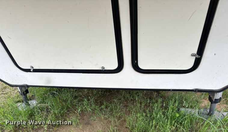 image for item NR9967 2016 Keystone  Montana 3711FL camper