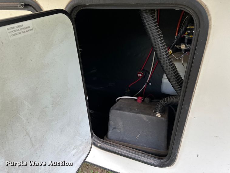 image for item NR9967 2016 Keystone  Montana 3711FL camper