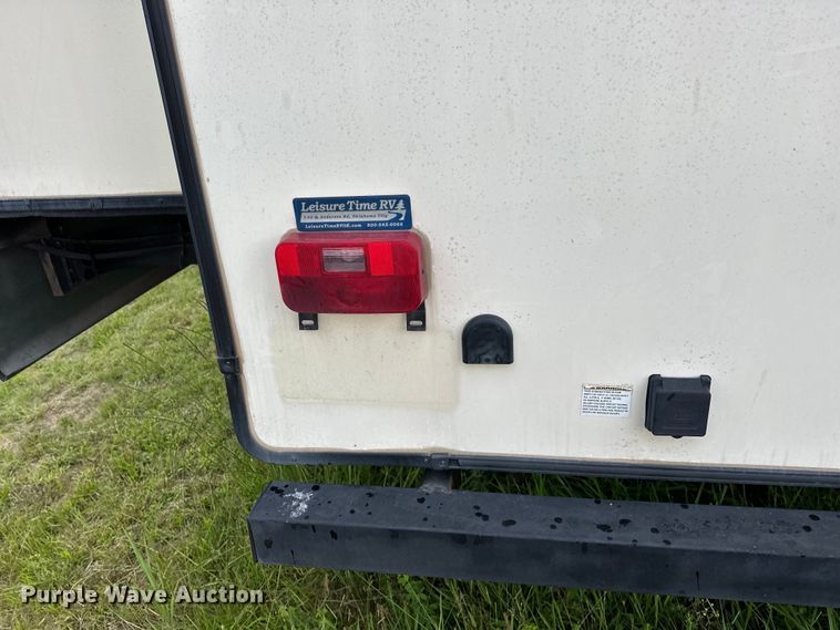 image for item NR9967 2016 Keystone  Montana 3711FL camper