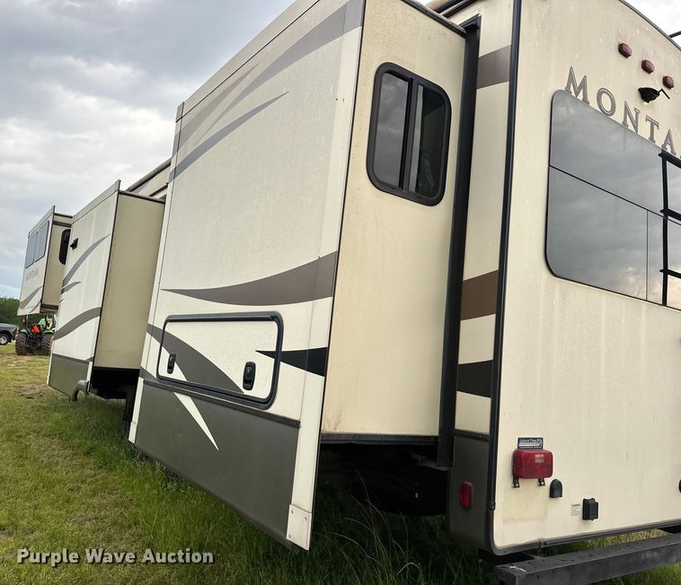 image for item NR9967 2016 Keystone  Montana 3711FL camper