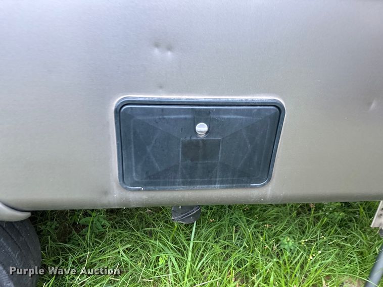 image for item NR9967 2016 Keystone  Montana 3711FL camper