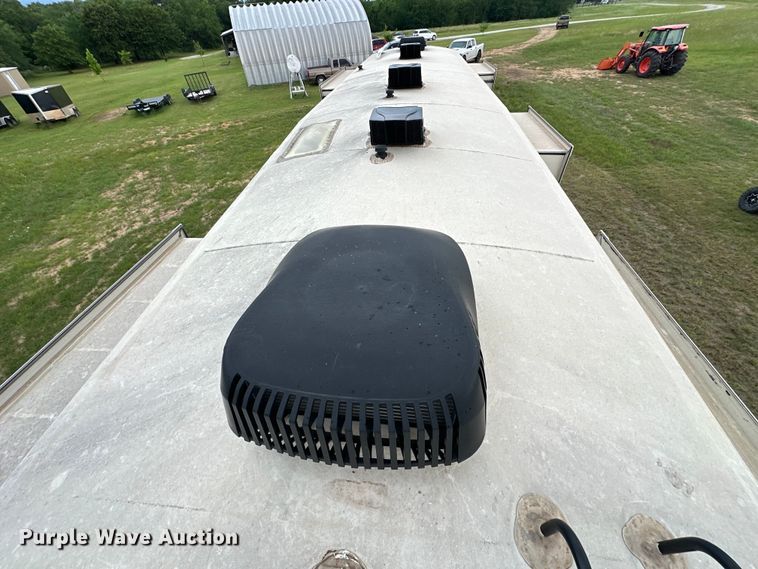 image for item NR9967 2016 Keystone  Montana 3711FL camper