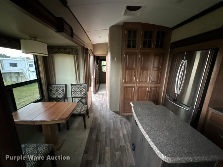 image for item NR9967 2016 Keystone  Montana 3711FL camper