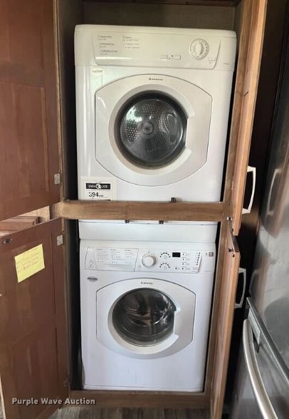 image for item NR9967 2016 Keystone  Montana 3711FL camper