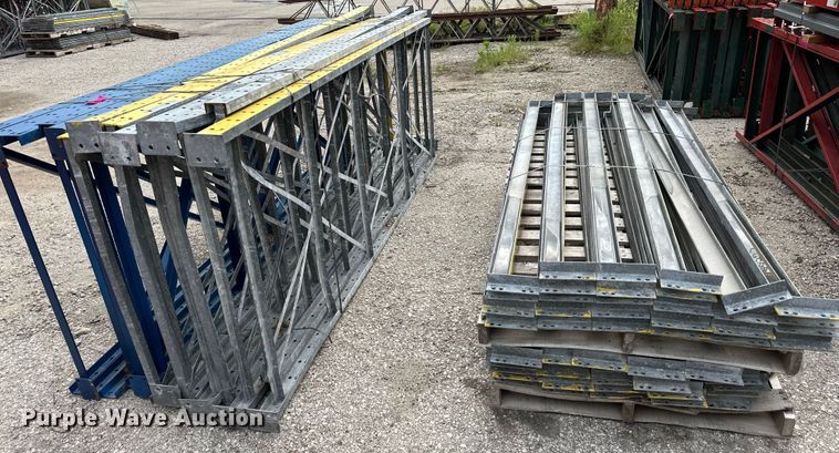 image for item NT9303 Uprights 