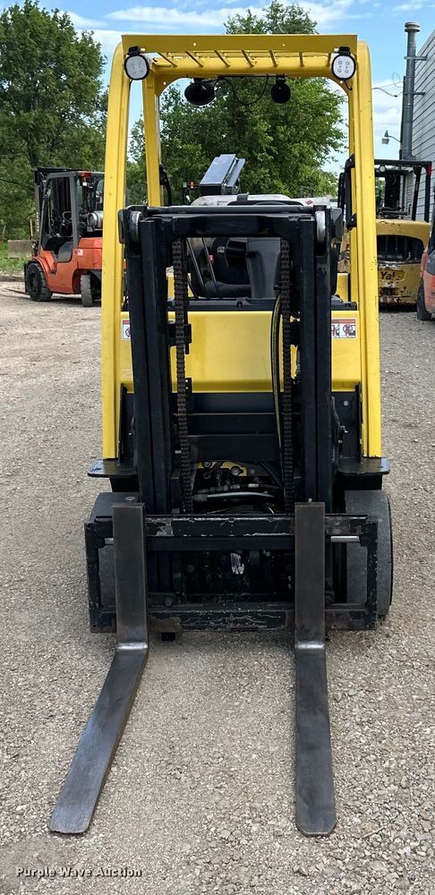 image for item NT9312 2019 Hyster  S40FT forklift