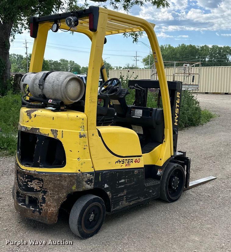 image for item NT9312 2019 Hyster  S40FT forklift