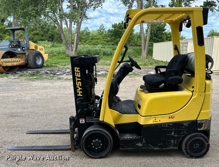 image for item NT9312 2019 Hyster  S40FT forklift