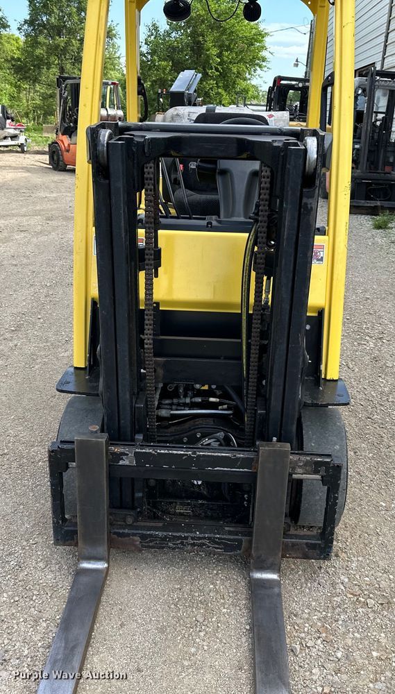 image for item NT9312 2019 Hyster  S40FT forklift