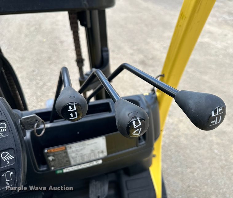 image for item NT9312 2019 Hyster  S40FT forklift