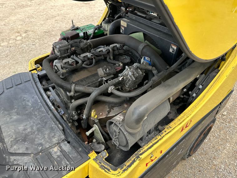 image for item NT9312 2019 Hyster  S40FT forklift