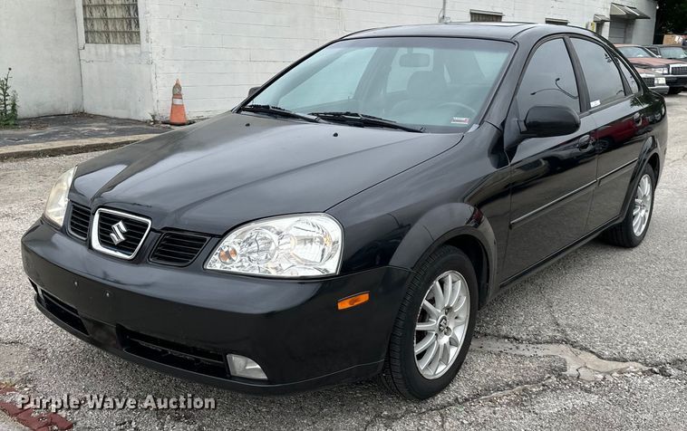 image for item NT9372 2004 Suzuki  Forenza 