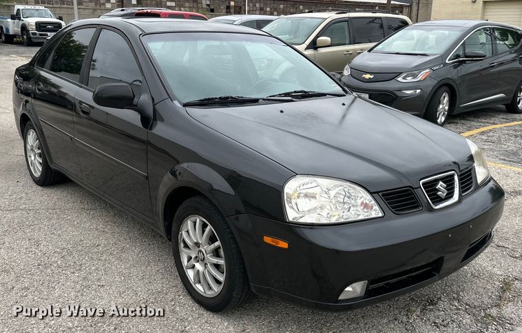 image for item NT9372 2004 Suzuki  Forenza 