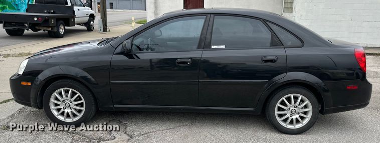 image for item NT9372 2004 Suzuki  Forenza 