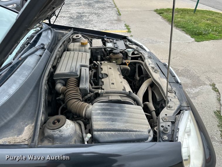 image for item NT9372 2004 Suzuki  Forenza 