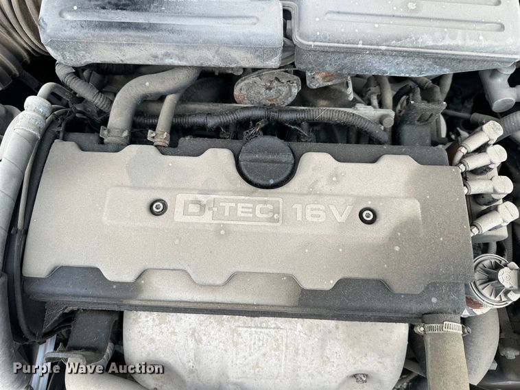 image for item NT9372 2004 Suzuki  Forenza 