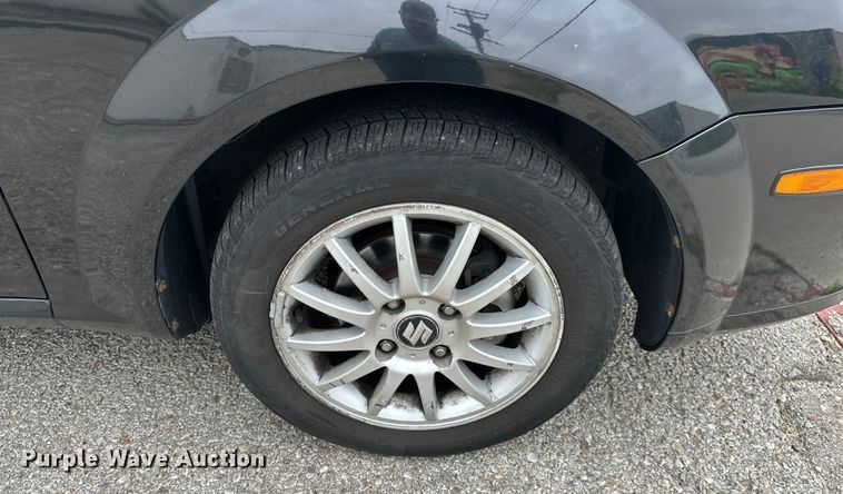 image for item NT9372 2004 Suzuki  Forenza 