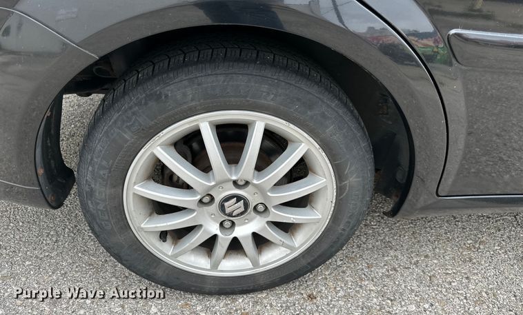 image for item NT9372 2004 Suzuki  Forenza 