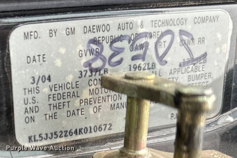 image for item NT9372 2004 Suzuki  Forenza 