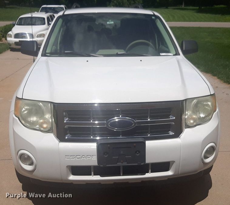 image for item NU9804 2008 Ford Escape Hybrid SUV